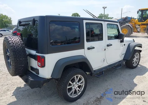 2015 Jeep Wrangler Unlimited Sport z USA, uszkodzony, nr VIN 1C4BJWDG8FL703479